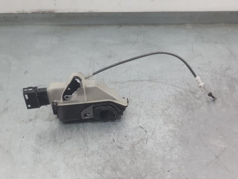 Recambio de cerradura puerta delantera derecha para citroën jumpy iii furgoneta (v_) 1.5 bluehdi 120 referencia OEM IAM 98084140