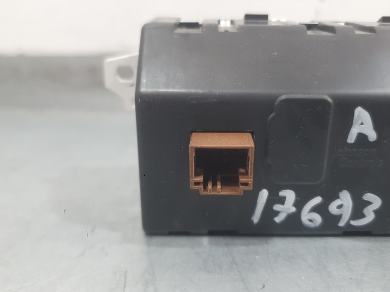 Recambio de pantalla multifuncion para citroën jumpy iii furgoneta (v_) 1.5 bluehdi 120 referencia OEM IAM 9831665880  