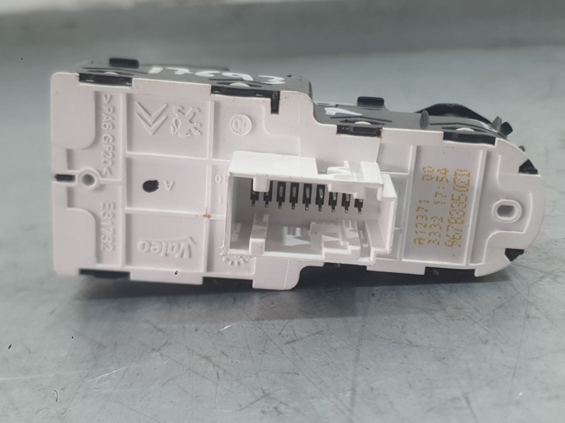 Recambio de mando elevalunas delantero izquierdo para citroën jumpy iii furgoneta (v_) 1.5 bluehdi 120 referencia OEM IAM 967833