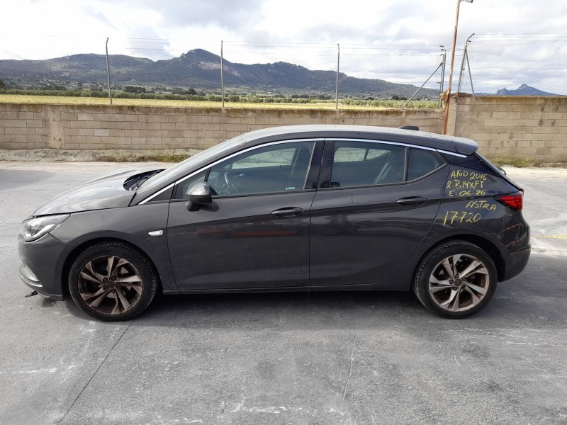 opel astra k (b16) del año 2016