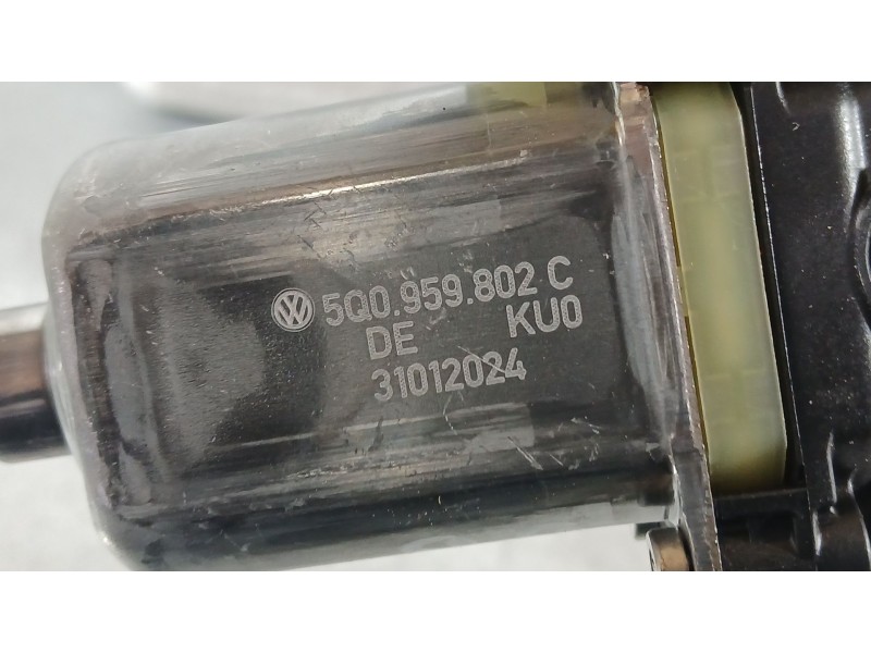 Recambio de elevalunas delantero derecho para seat ateca (kh7, khp) 2.0 tdi fr referencia OEM IAM 5Q0959802C 2 PINS 