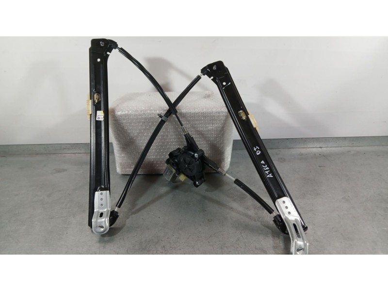 Recambio de elevalunas delantero izquierdo para seat ateca (kh7, khp) 2.0 tdi fr referencia OEM IAM 5Q0959801C 2 PINS 