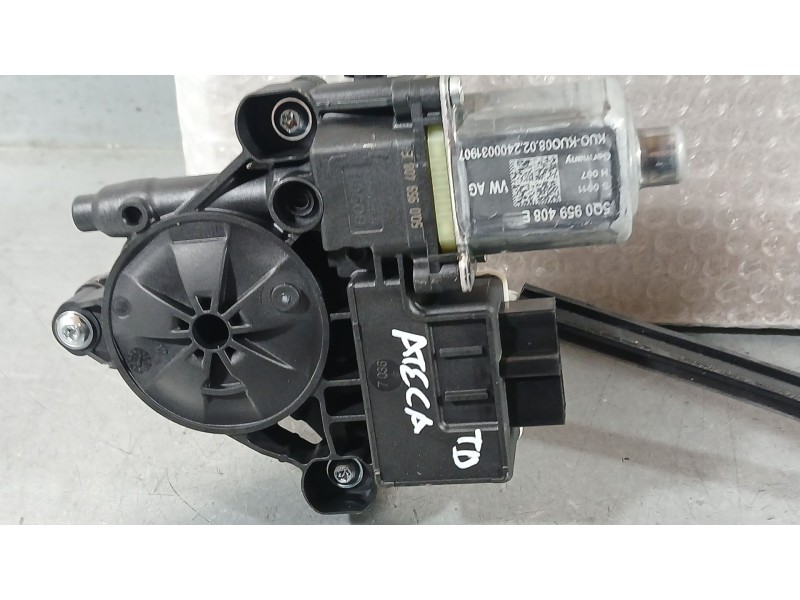 Recambio de elevalunas trasero derecho para seat ateca (kh7, khp) 2.0 tdi fr referencia OEM IAM 5Q0959408E 5 PINS 