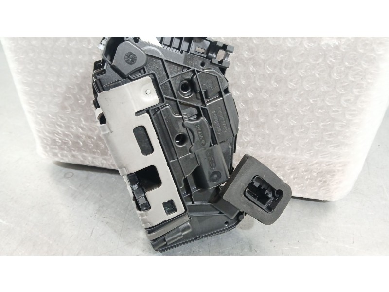Recambio de cerradura puerta delantera derecha para seat ateca (kh7, khp) 2.0 tdi fr referencia OEM IAM 5TB837016E  