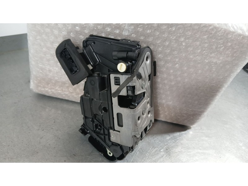 Recambio de cerradura puerta trasera derecha para seat ateca (kh7, khp) 2.0 tdi fr referencia OEM IAM 5TA839016Q  