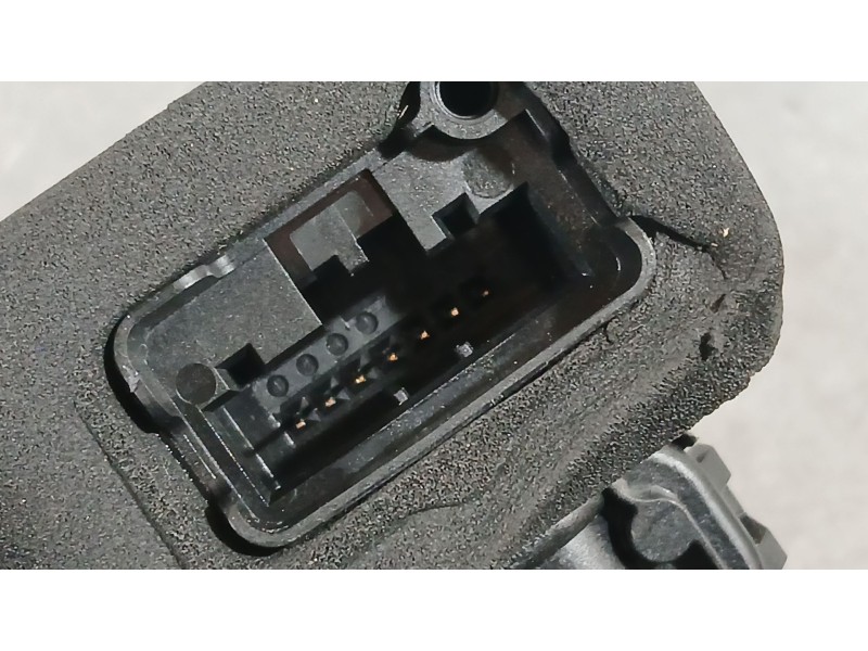 Recambio de cerradura puerta trasera derecha para seat ateca (kh7, khp) 2.0 tdi fr referencia OEM IAM 5TA839016Q  