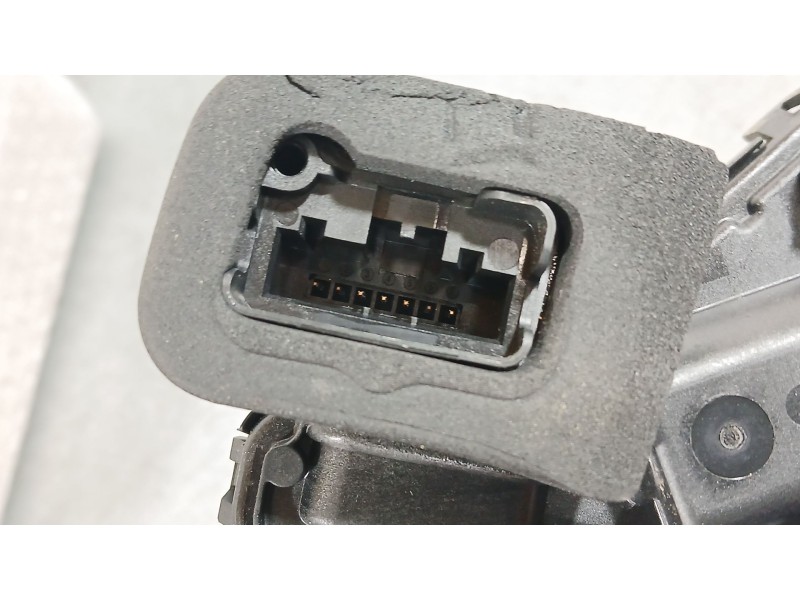 Recambio de cerradura puerta trasera izquierda para seat ateca (kh7, khp) 2.0 tdi fr referencia OEM IAM 5TA839015Q  