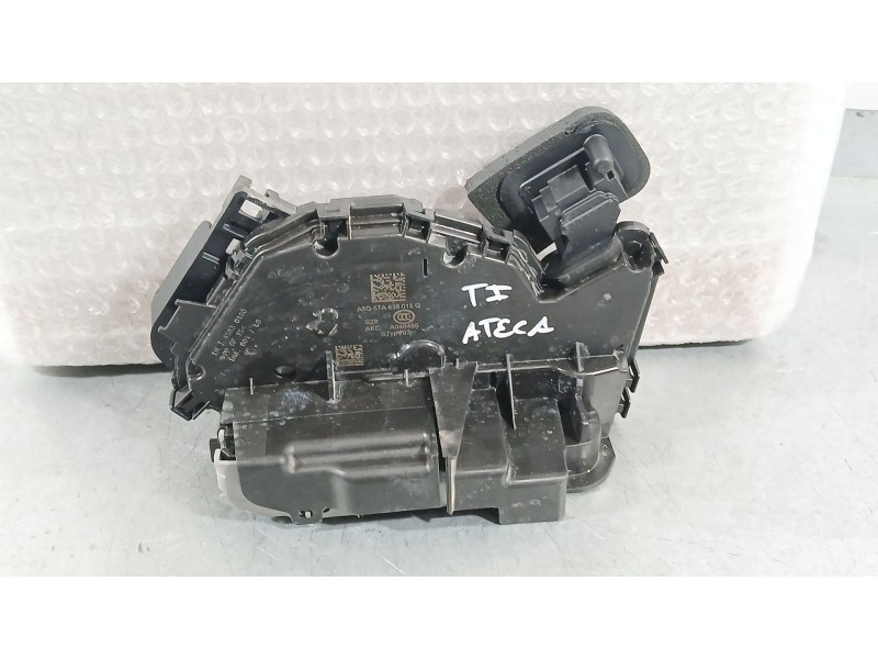 Recambio de cerradura puerta trasera izquierda para seat ateca (kh7, khp) 2.0 tdi fr referencia OEM IAM 5TA839015Q  