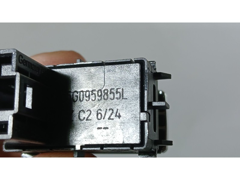 Recambio de mando elevalunas delantero derecho para seat ateca (kh7, khp) 2.0 tdi fr referencia OEM IAM 5G0959855L  