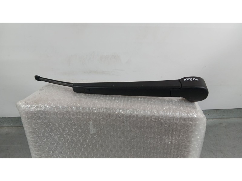 Recambio de brazo limpia trasero para seat ateca (kh7, khp) 2.0 tdi fr referencia OEM IAM 575955704C  575955707