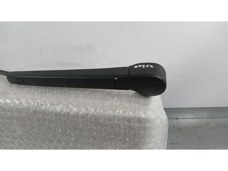 Recambio de brazo limpia trasero para seat ateca (kh7, khp) 2.0 tdi fr referencia OEM IAM 575955704C  575955707