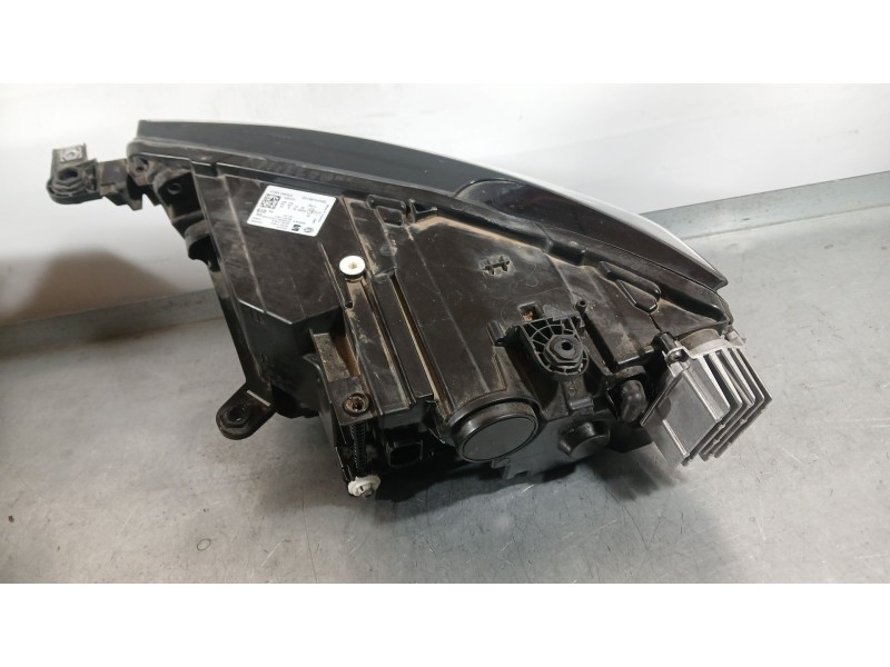 Recambio de faro derecho para seat ateca fr (kh7, khp) 2.0 tdi referencia OEM IAM 1EX01489152 HELLA 576941032C