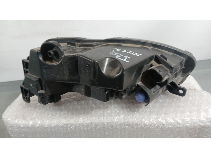 Recambio de faro antiniebla izquierdo para seat ateca fr (kh7, khp) 2.0 tdi referencia OEM IAM 5F0941701D HELLA 1ND01299603