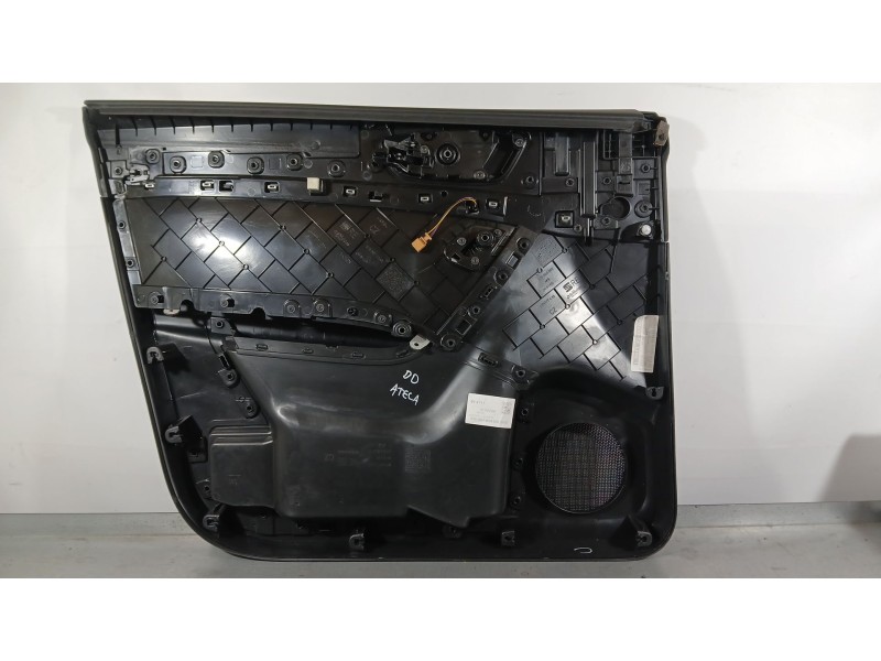 Recambio de guarnecido puerta delantera derecha para seat ateca fr (kh7, khp) 2.0 tdi referencia OEM IAM 575867114A  