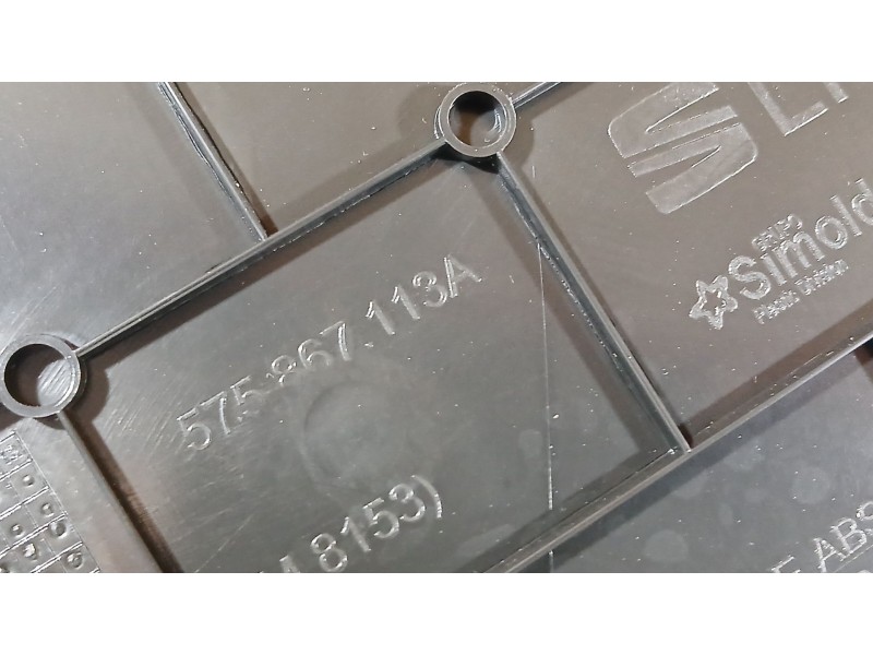 Recambio de guarnecido puerta delantera izquierda para seat ateca fr (kh7, khp) 2.0 tdi referencia OEM IAM 575867113A  