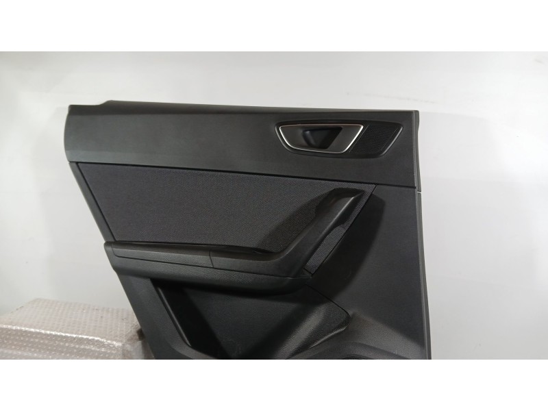 Recambio de guarnecido puerta trasera izquierda para seat ateca fr (kh7, khp) 2.0 tdi referencia OEM IAM 575867115A  