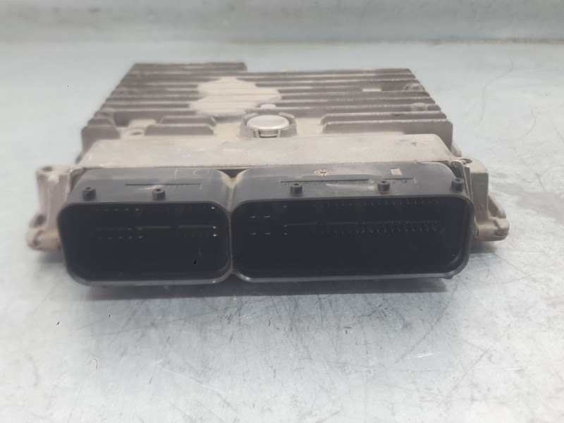 Recambio de centralita motor uce para volkswagen golf vi (5k1) 1.6 tdi referencia OEM IAM f03L997557T  