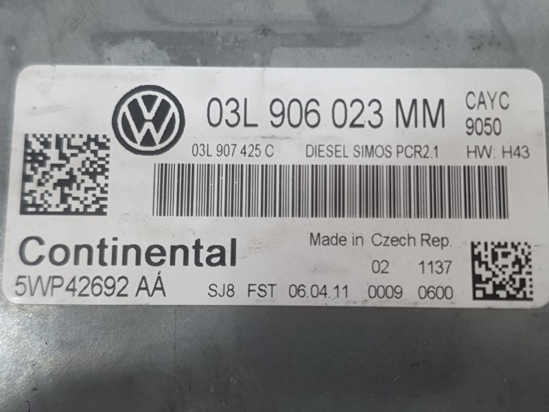 Recambio de centralita motor uce para volkswagen golf vi (5k1) 1.6 tdi referencia OEM IAM f03L997557T  