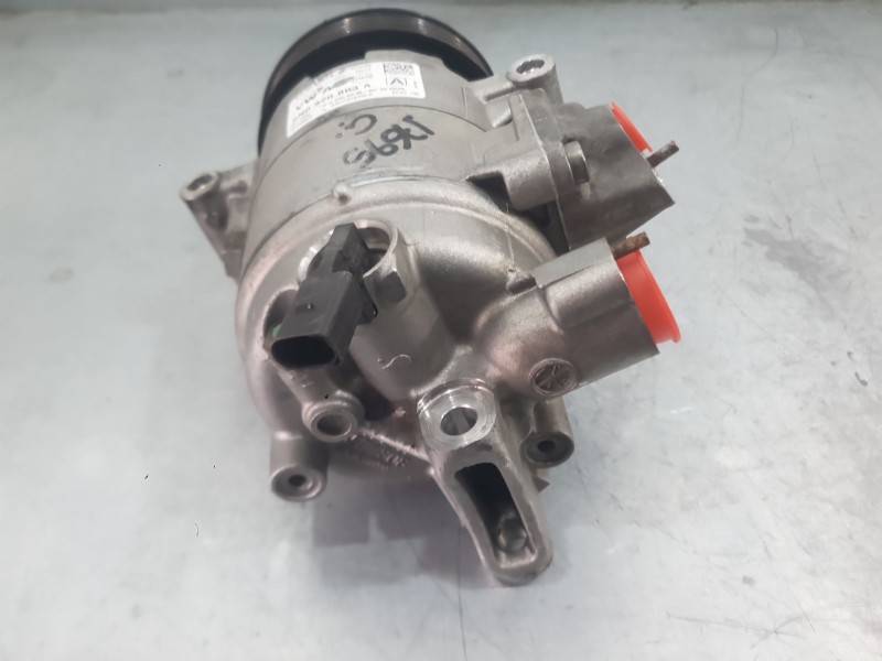 Recambio de compresor aire acondicionado para volkswagen golf vi (5k1) 1.6 tdi referencia OEM IAM 1K0820808F  