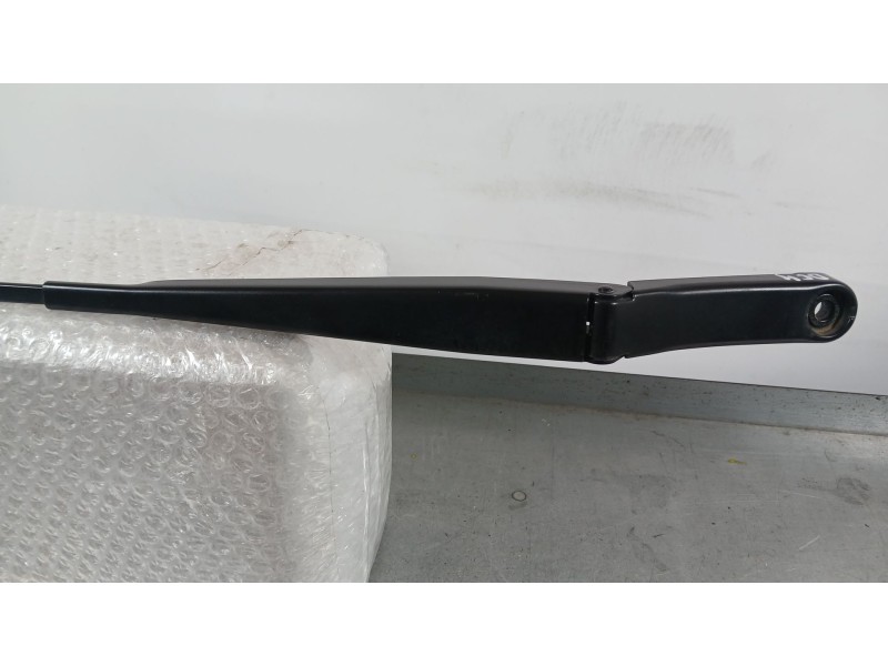 Recambio de brazo limpia delantero derecho para seat ateca fr (kh7, khp) 2.0 tdi referencia OEM IAM 576955410B  