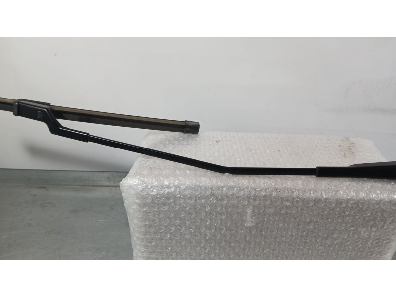 Recambio de brazo limpia delantero derecho para seat ateca fr (kh7, khp) 2.0 tdi referencia OEM IAM 576955410B  