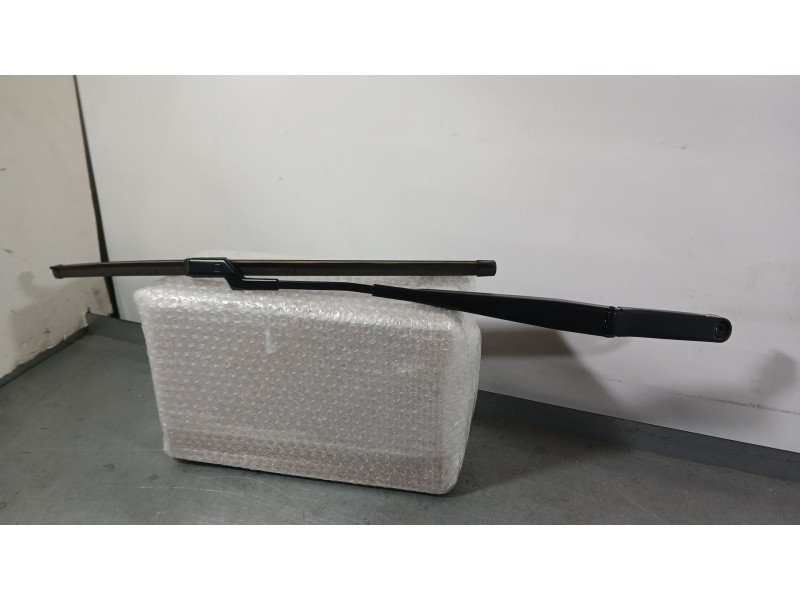 Recambio de brazo limpia delantero izquierdo para seat ateca fr (kh7, khp) 2.0 tdi referencia OEM IAM 576955408A  