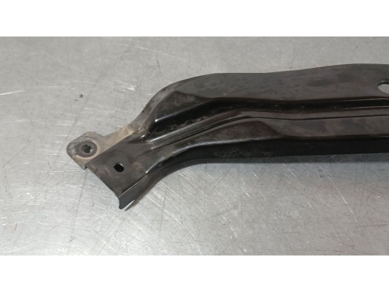 Recambio de soporte faro derecho para seat ateca fr (kh7, khp) 2.0 tdi referencia OEM IAM 575805932  
