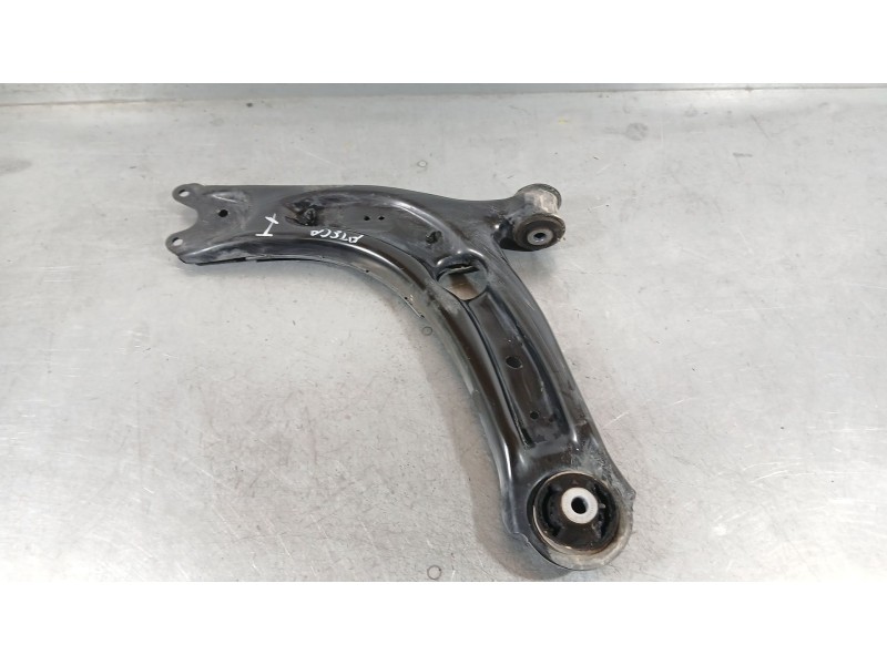 Recambio de brazo suspension inferior delantero izquierdo para seat ateca fr (kh7, khp) 2.0 tdi referencia OEM IAM 3Q0407117B  