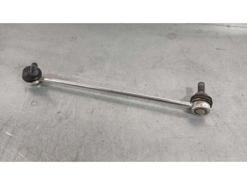 Recambio de bieleta estabilizadora delantera izquierda para seat ateca fr (kh7, khp) 2.0 tdi referencia OEM IAM 5Q0411315D SIN M