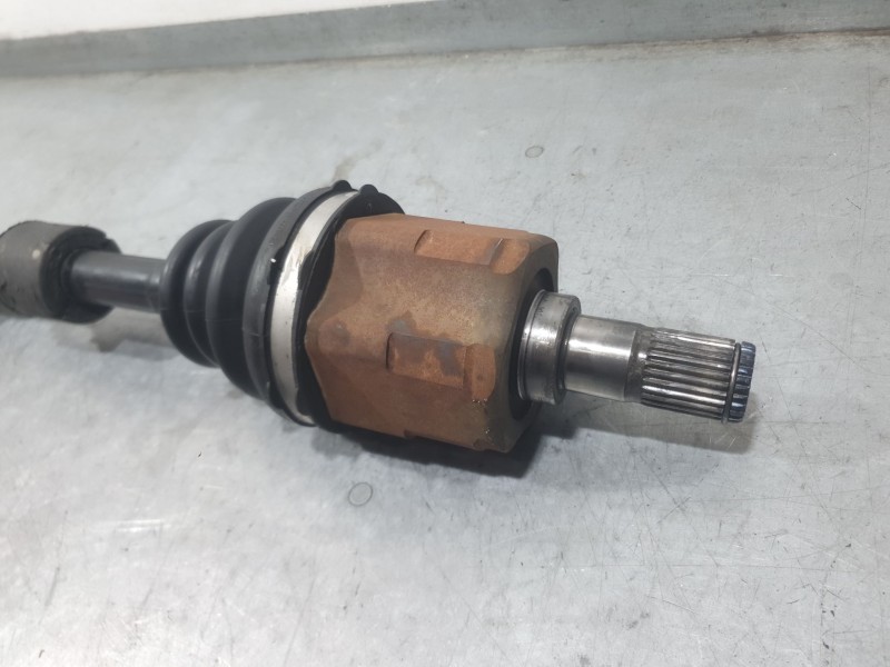 Recambio de transmision delantera izquierda para kia cee´d drive referencia OEM IAM 495011H211  