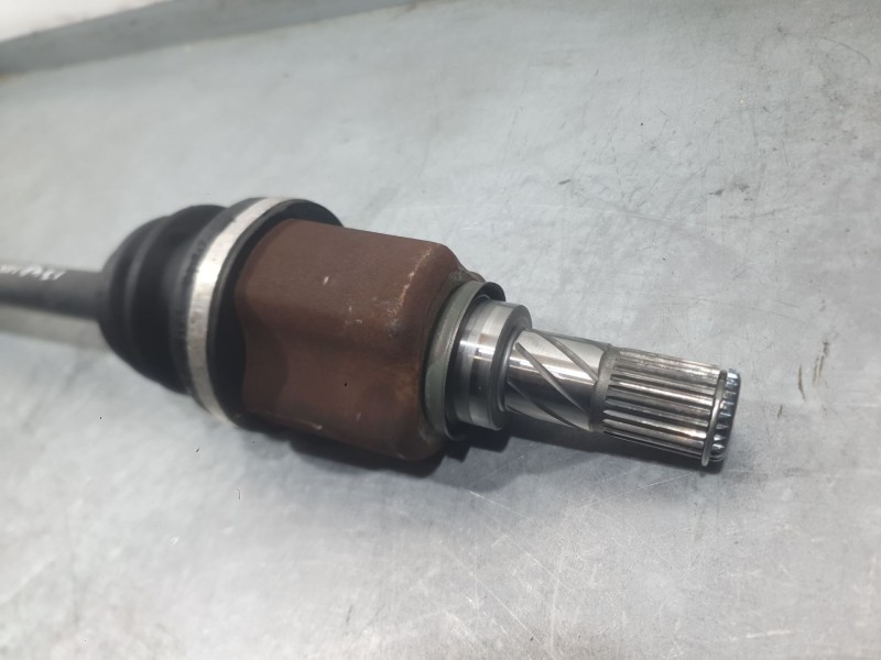 Recambio de transmision delantera izquierda para nissan micra iii (k12) 1.2 16v referencia OEM IAM 39101AY100  