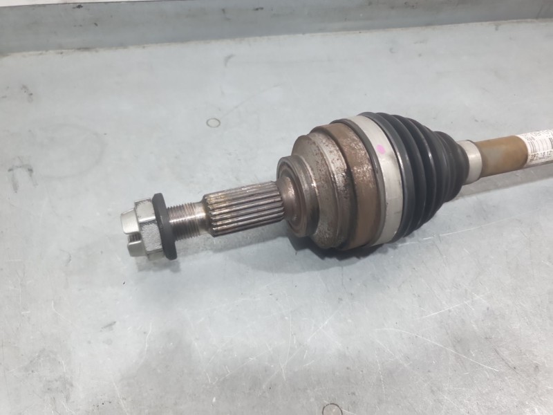 Recambio de transmision delantera derecha para renault clio iv (bh_) 0.9 tce 75 (bhnp) referencia OEM IAM 391009101R 391009101R 