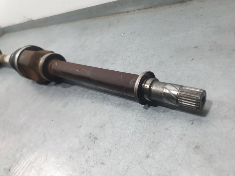 Recambio de transmision delantera derecha para renault megane ii (bm0/1_, cm0/1_) 1.4 16v (bm0b, cm0b) referencia OEM IAM 820016