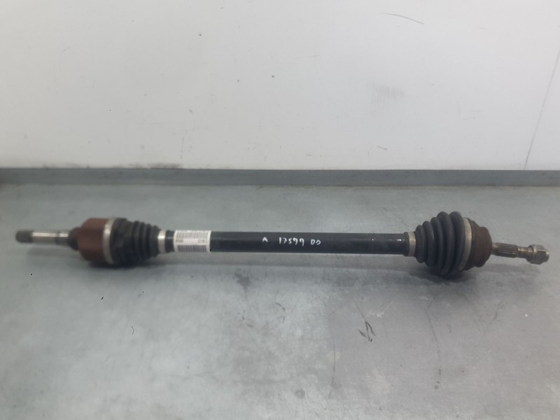 Recambio de transmision delantera derecha para citroën c4 cactus 1.2 vti 82 referencia OEM IAM 9677476680 1611524080 