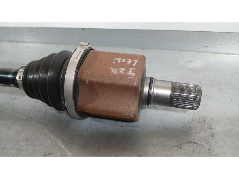 Recambio de transmision delantera izquierda para seat leon (kl1, klg) 2.0 tdi referencia OEM IAM 5Q0407271CR  