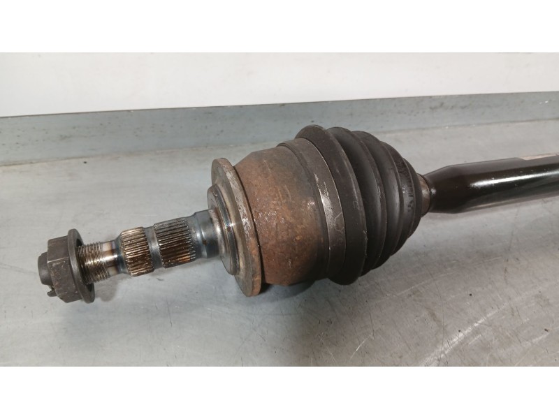 Recambio de transmision delantera derecha para opel astra j sedán 1.4 turbo (69) referencia OEM IAM 13356123  10257332