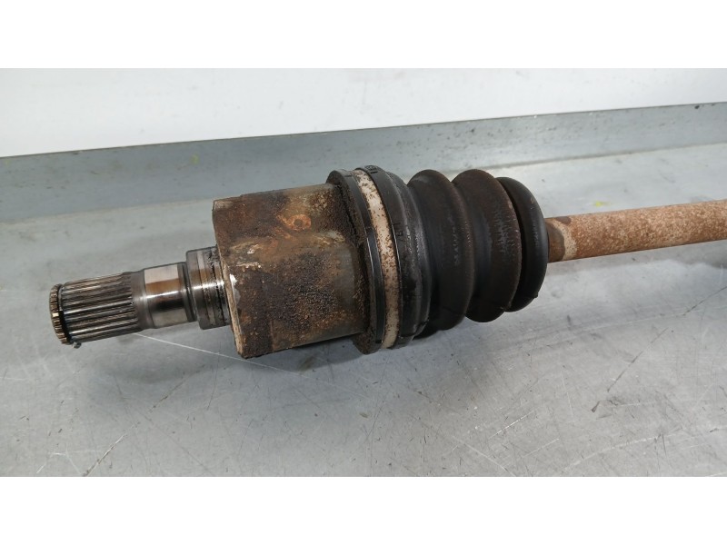 Recambio de transmision delantera derecha para hyundai accent ii (lc) 1.3 referencia OEM IAM 4950025311  