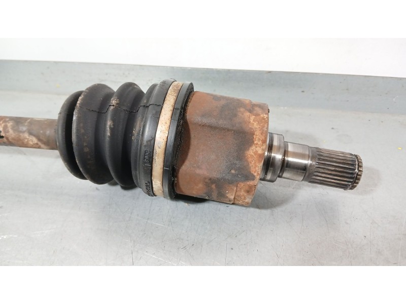 Recambio de transmision delantera izquierda para hyundai accent ii (lc) 1.3 referencia OEM IAM 4950025301  