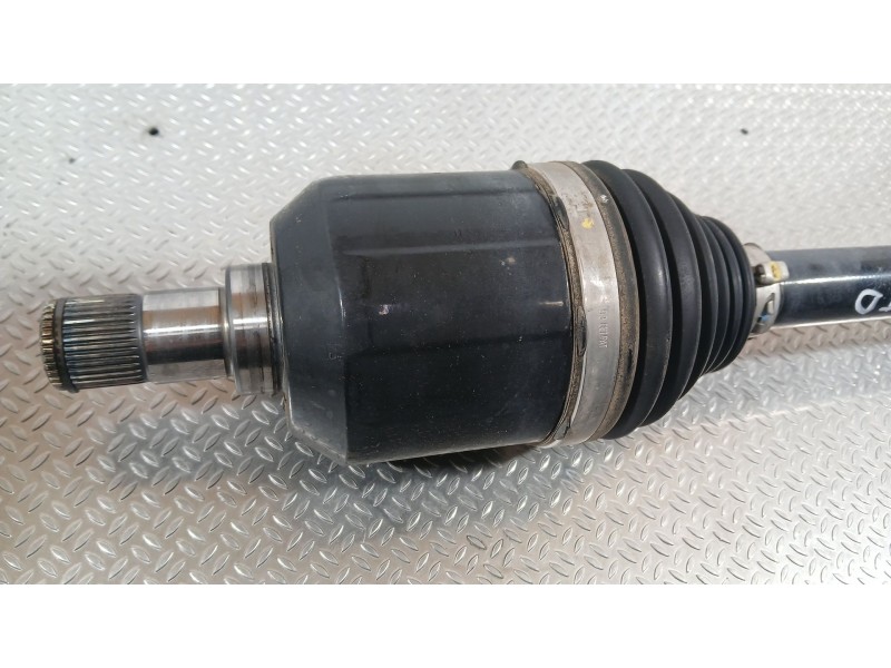 Recambio de transmision trasera derecha para jeep renegade suv (bu, b1, bv) 1.3 t-gdi 4x4 referencia OEM IAM 521137680  