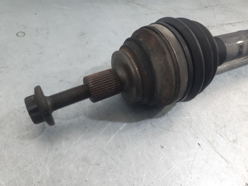 Recambio de transmision delantera derecha para volkswagen golf vi (5k1) 1.6 tdi referencia OEM IAM 5Q0407272FF  