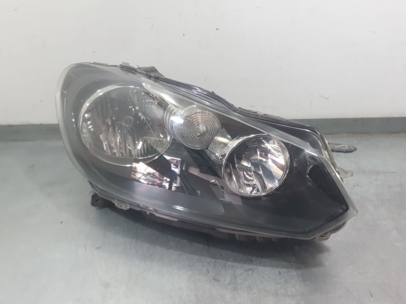 Recambio de faro derecho para volkswagen golf vi (5k1) 1.6 tdi referencia OEM IAM 5K1941006S  