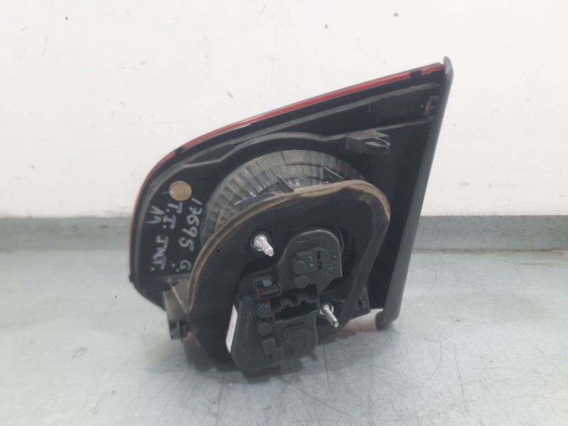 Recambio de piloto trasero izquierdo interior para volkswagen golf vi (5k1) 1.6 tdi referencia OEM IAM 5K0945093AB 5K0945093AA 