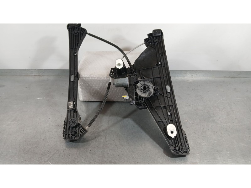 Recambio de elevalunas delantero izquierdo para peugeot 208 ii (ub_, up_, uw_, uj_) 1.2 puretech 100 referencia OEM IAM 98290436