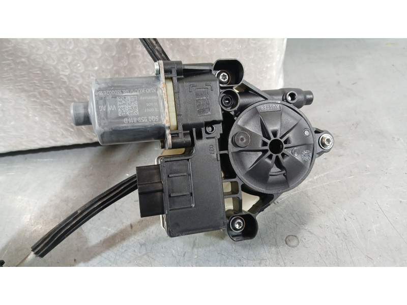Recambio de elevalunas trasero izquierdo para volkswagen polo vi (aw1, bz1, ae1) 1.0 referencia OEM IAM 2G6839461E  