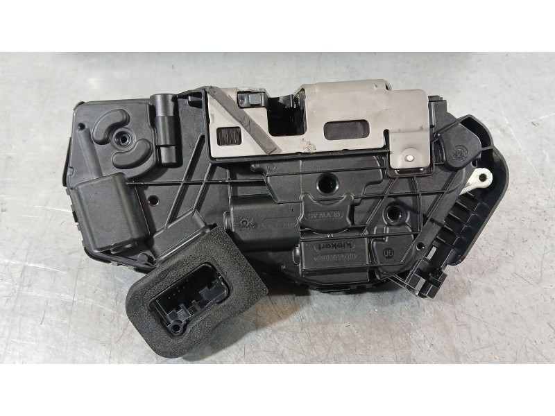 Recambio de cerradura puerta trasera derecha para skoda octavia iv (nx3, nn3, pv3) 1.5 tsi referencia OEM IAM 5TA839016T  