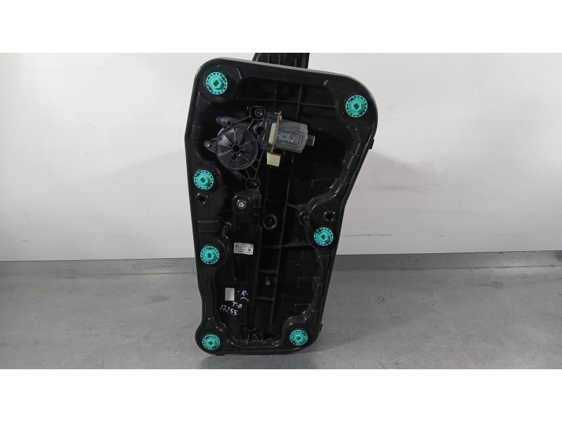 Recambio de elevalunas trasero derecho para skoda octavia iv (nx3, nn3, pv3) 1.5 tsi referencia OEM IAM 5E3839462  
