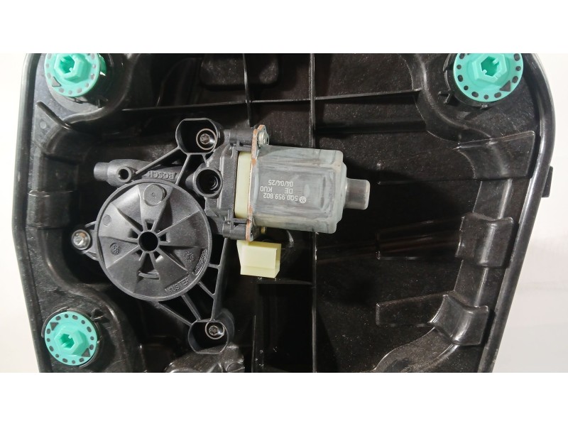 Recambio de elevalunas trasero derecho para skoda octavia iv (nx3, nn3, pv3) 1.5 tsi referencia OEM IAM 5E3839462  