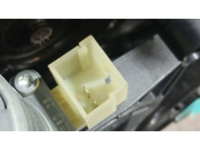 Recambio de elevalunas trasero derecho para skoda octavia iv (nx3, nn3, pv3) 1.5 tsi referencia OEM IAM 5E3839462  