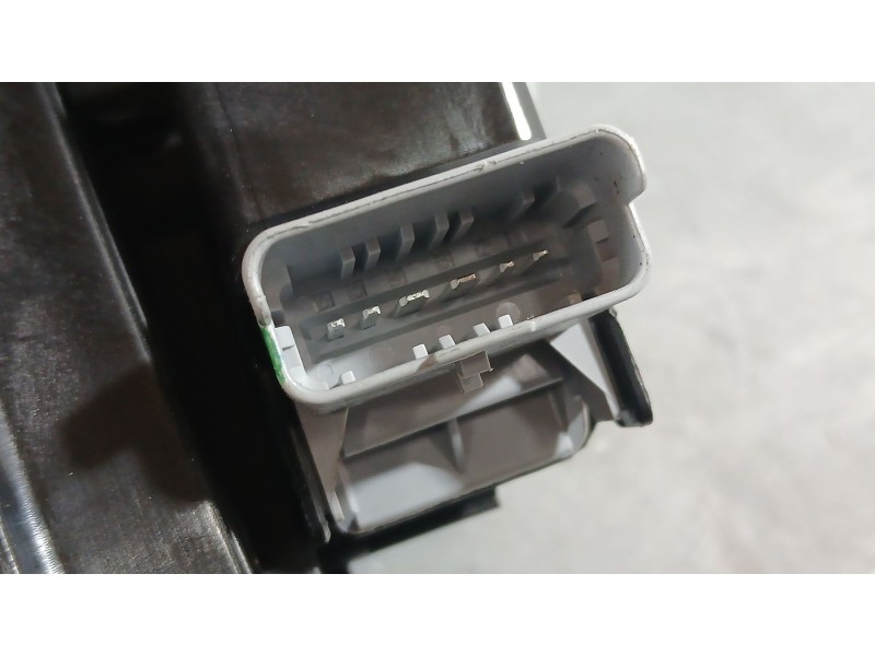 Recambio de elevalunas trasero izquierdo para opel corsa f (p2jo) 1.2 (68) referencia OEM IAM 9829045980 6 PINS 