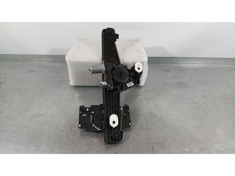 Recambio de elevalunas trasero izquierdo para opel corsa f (p2jo) 1.2 (68) referencia OEM IAM 9829045980  